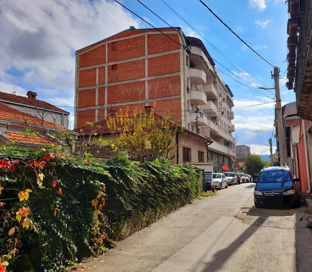 Limone Apartmani Ni Екстериор снимка